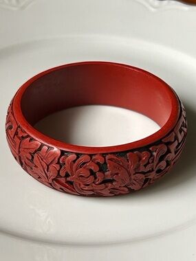 Vintage Chinese carved cinnabar bangle bracelet / Women Jewelry